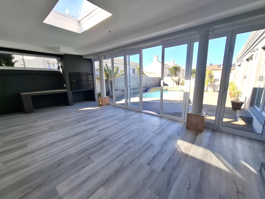 4 Bedroom Property for Sale in West Beach Western Cape